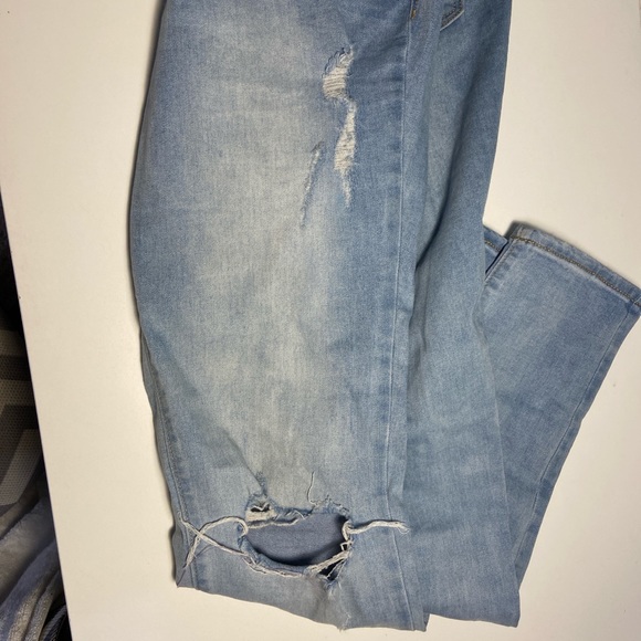 Old Navy Rockstar Jeans - Picture 3 of 4